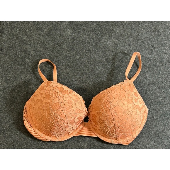 Victoria's Secret Other - Victoria Secret Size 32D Very Sexy Push-Up Peach Lace Push Up Bra